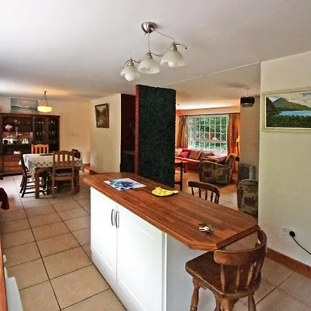 3 Bed In Oc-i202 Clogheen