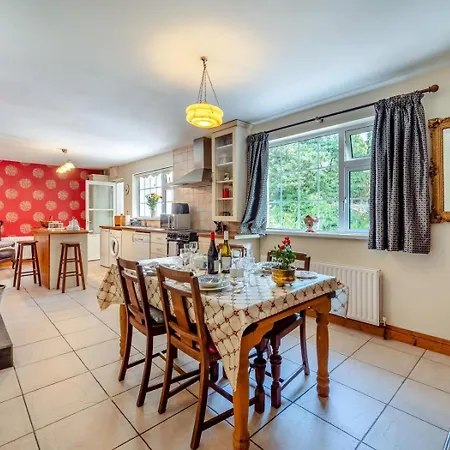 3 Bed In Oc-i202 Feriehus